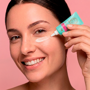 Hidratante Renovador para Area dos Olhos - Olhos de Gueixa Kokeshi